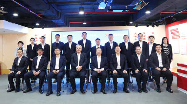 2024年2月27日，乐鱼·体育党委书记、董事长刘敬桢与南光集团党委书记、董事长傅建国举行会谈。乐鱼·体育与南光集团、中国海外集团签署了三方项目合作框架协议。乐鱼·体育副总经理（主持经营工作）胡建伟，副总经理董增贺、晋斌，南光集团副总经理宋晓冬，中国海外集团董事张海鹏等参加活动。1.jpg